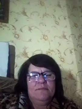 NysiOlsen online show from February 5, 4:03 pm