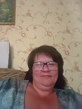 NysiOlsen online show from June 27, 12:33 pm