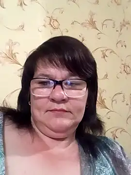 NysiOlsen online show from May 24, 1:55 pm