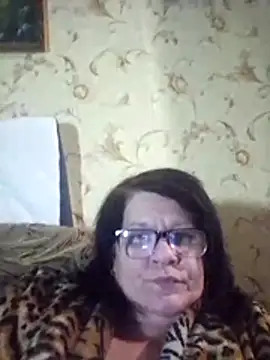 NysiOlsen online show from February 11, 9:25 pm