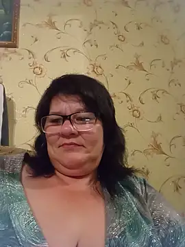NysiOlsen online show from May 27, 7:32 pm
