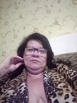 NysiOlsen online show from March 27, 4:41 pm