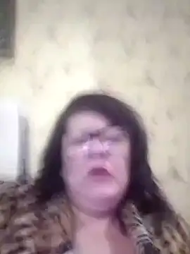 NysiOlsen online show from April 3, 7:09 pm