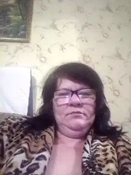 NysiOlsen online show from February 8, 6:16 pm