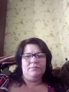 NysiOlsen online show from March 28, 12:28 pm