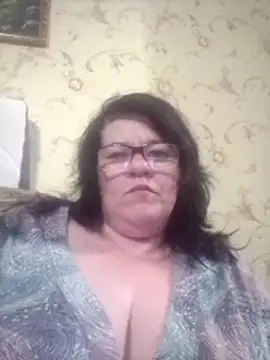 NysiOlsen online show from May 13, 7:10 pm
