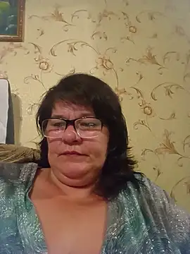 NysiOlsen online show from July 1, 6:52 pm