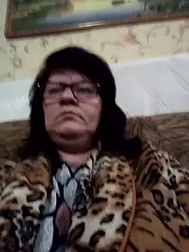 NysiOlsen online show from January 12, 7:42 pm