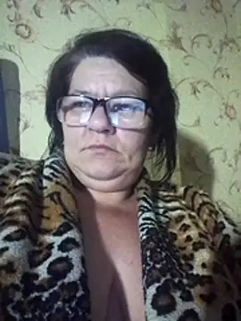 NysiOlsen online show from February 13, 7:25 pm