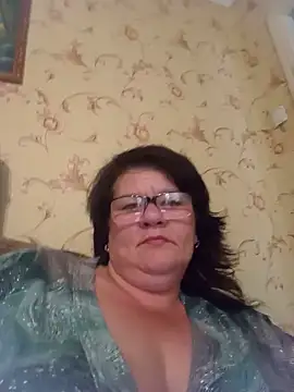 NysiOlsen online show from June 11, 3:42 pm