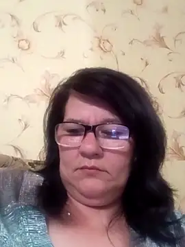 NysiOlsen online show from May 19, 5:42 pm