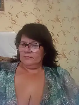 NysiOlsen online show from July 17, 3:42 pm