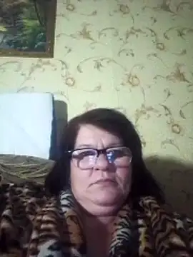 NysiOlsen online show from February 2, 9:36 pm