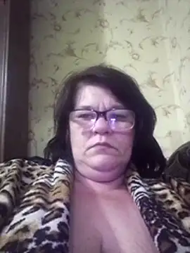 NysiOlsen online show from April 19, 6:21 pm