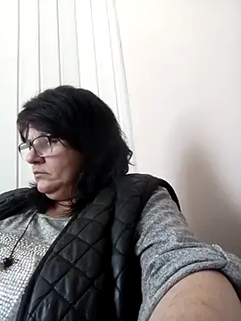 NysiOlsen online show from January 13, 10:30 am