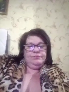 NysiOlsen online show from March 15, 5:31 pm