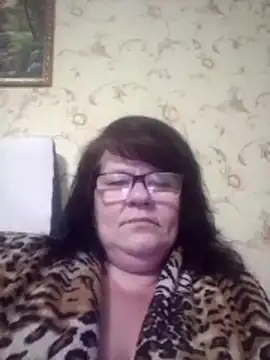 NysiOlsen online show from February 14, 2:50 pm