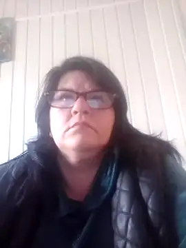 NysiOlsen online show from April 30, 11:28 am