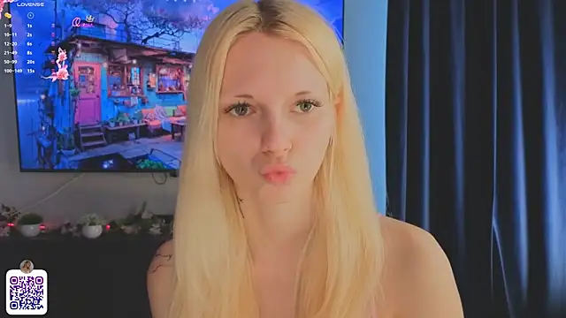 JuanaSumma online show from June 26, 6:08 am