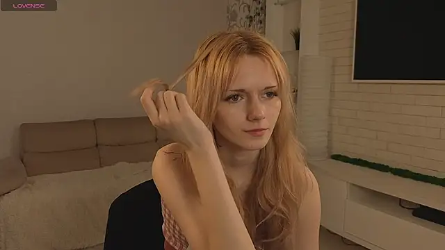 JuanaSumma online show from March 23, 6:13 am