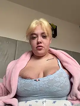 Princess-ivyxoxo online show from February 18, 10:01 am