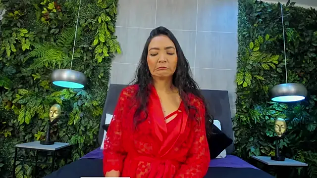 Amber rains online show from March 29, 1:13 pm