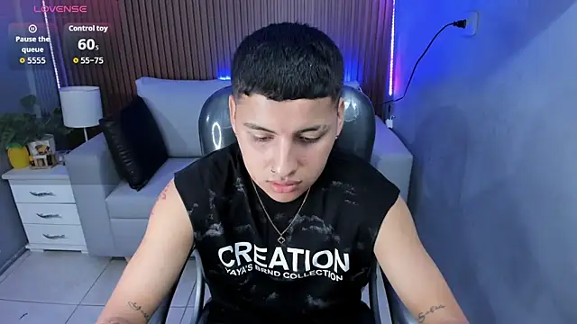 Liam9  online show from February 25, 1:44 pm