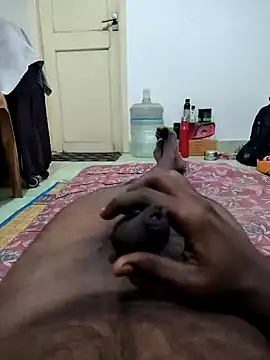 Snapshot of TamilBoy3007 chatting on February 22, 4:41 pm TamilBoy3007 online show from February 22, 4:41 pm