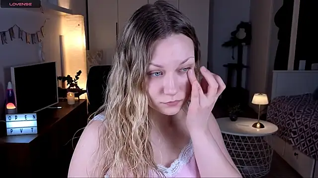 missyourtouch online show from April 26, 5:32 pm