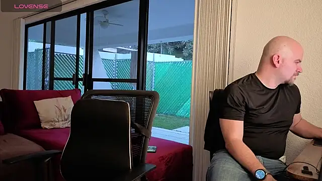 lustfulc99 online show from March 20, 12:44 am