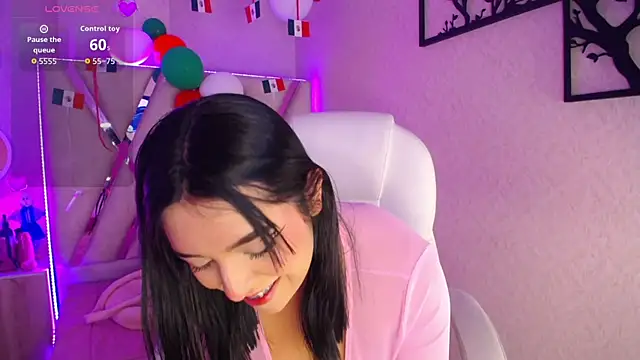 Snapshot of Madyson_Hill chatting on July 5, 10:11 am Madyson Hill online show from July 5, 10:11 am
