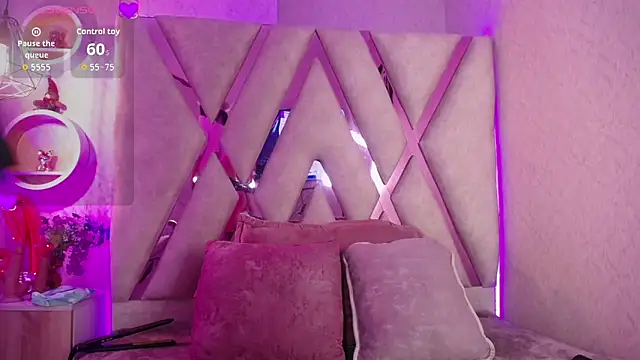 Madyson Hill online show from March 27, 11:33 am