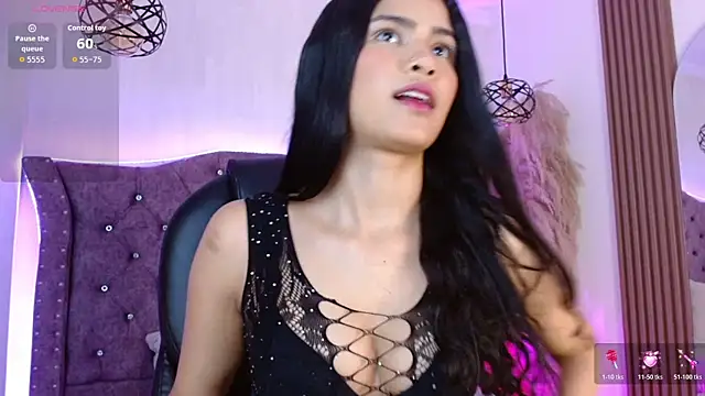 Violet Collins1 online show from March 16, 9:06 pm