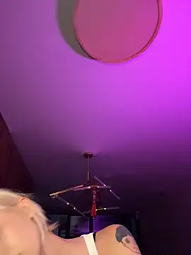 AgataBloomie online show from January 17, 6:33 pm