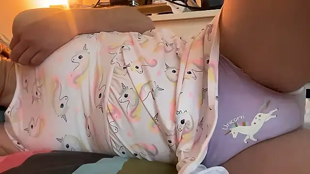 B4by Pink online show from January 14, 10:08 am