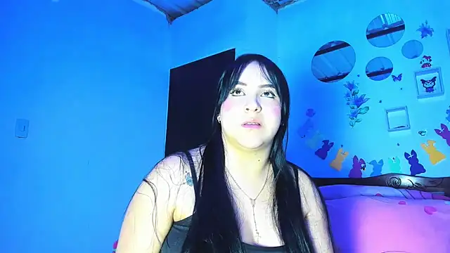 Penelopeflame18 online show from April 8, 12:45 am