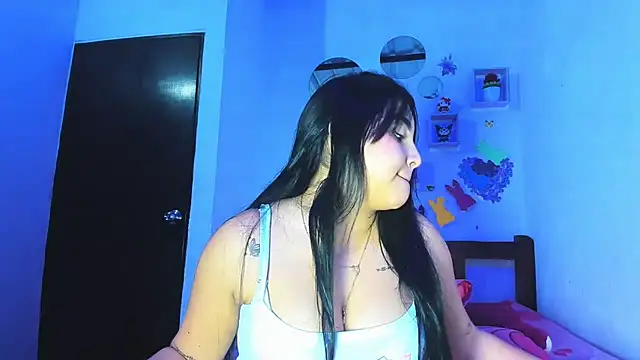 Penelopeflame18 online show from April 7, 1:29 am