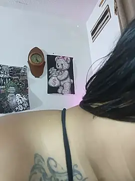 Snapshot of ebonysummer_ chatting on June 5, 6:52 am ebonysummer online show from June 5, 6:52 am