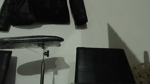 ebonysummer  online show from April 3, 4:30 am