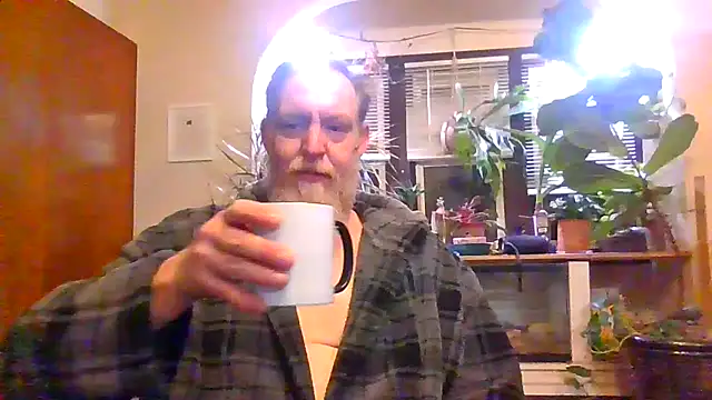 Snapshot of Moeblick chatting on February 17, 12:02 pm Moeblick online show from February 17, 12:02 pm