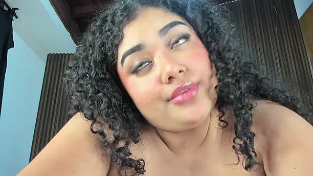 Karla18  online show from May 8, 3:32 am