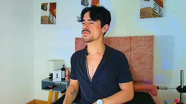 Snapshot of Ethan_Briggs_ chatting on February 13, 3:39 am Ethan Briggs online show from February 13, 3:39 am