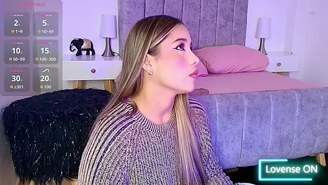 Lucy Carson  online show from February 17, 4:21 am