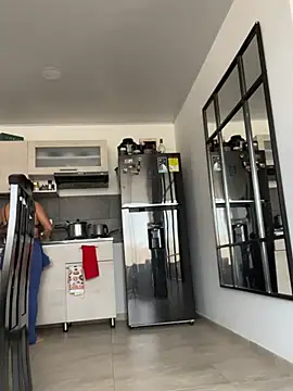 Pretty  Milf online show from March 19, 5:24 pm