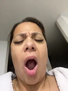 Pretty  Milf online show from March 9, 9:35 am