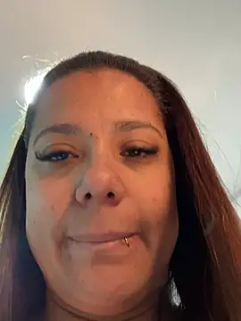 Snapshot of Pretty__Milf chatting on February 25, 9:31 am Pretty Milf online show from February 25, 9:31 am