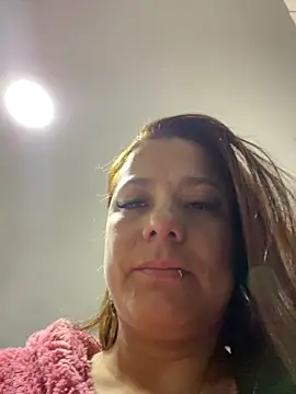 Pretty  Milf online show from April 12, 10:18 am