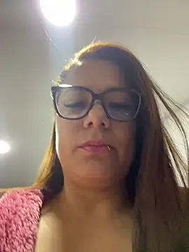 Pretty  Milf online show from April 29, 9:24 am