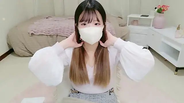 Snapshot of NOA_cha chatting on February 21, 8:27 am NOA cha online show from February 21, 8:27 am