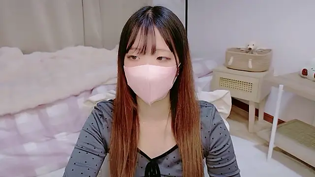 Snapshot of NOA_cha chatting on April 1, 2:47 pm NOA cha online show from April 1, 2:47 pm